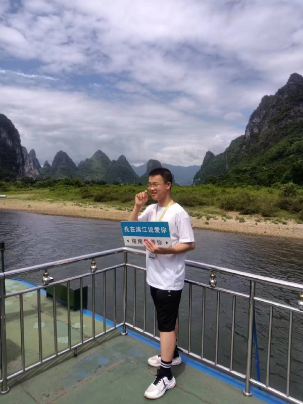 决胜时刻的第三张照片--湖南父母相亲团